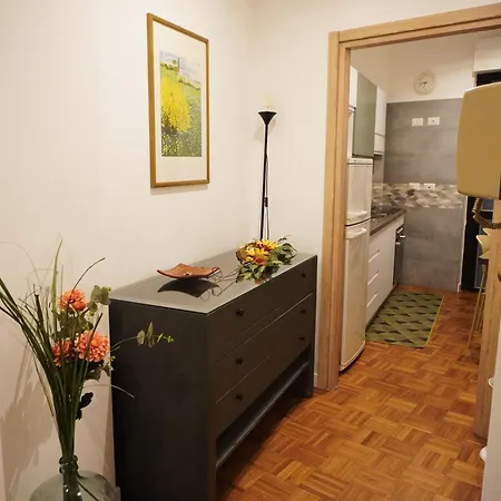 Casa Dei Fiori Colorful דירה